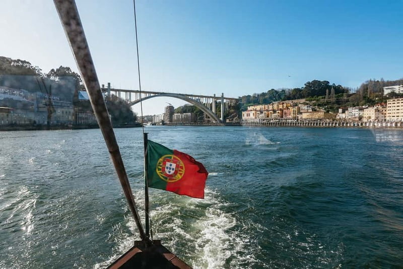 Porto: Bridges Cruise with Wine Cellar Tour or Sunset Option - Who should book this Porto cruise?