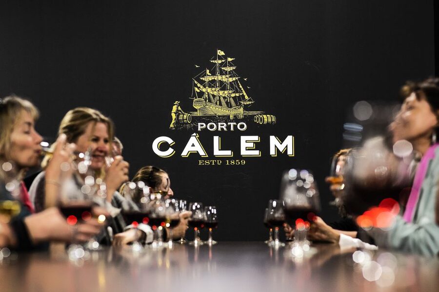 Porto: Cálem Cellar Tour, Interactive Museum & Wine Tasting - Why Cálem is a useful first Port tour