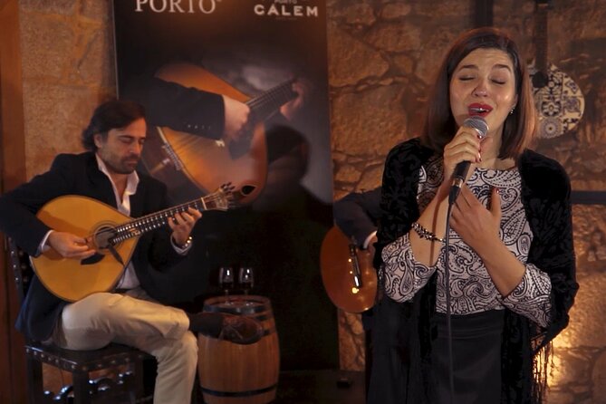 Porto: Cálem Cellar Tour, Live Fado Show and Wine Tasting - Practical details before you reserve