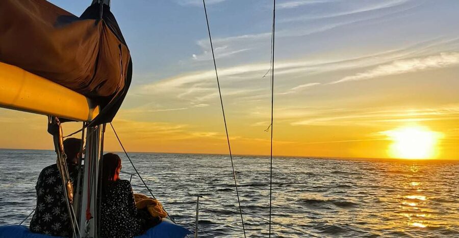 Porto: Charming Sailboat Cruise with Port Wine,Sunset Option - Key points to know before booking