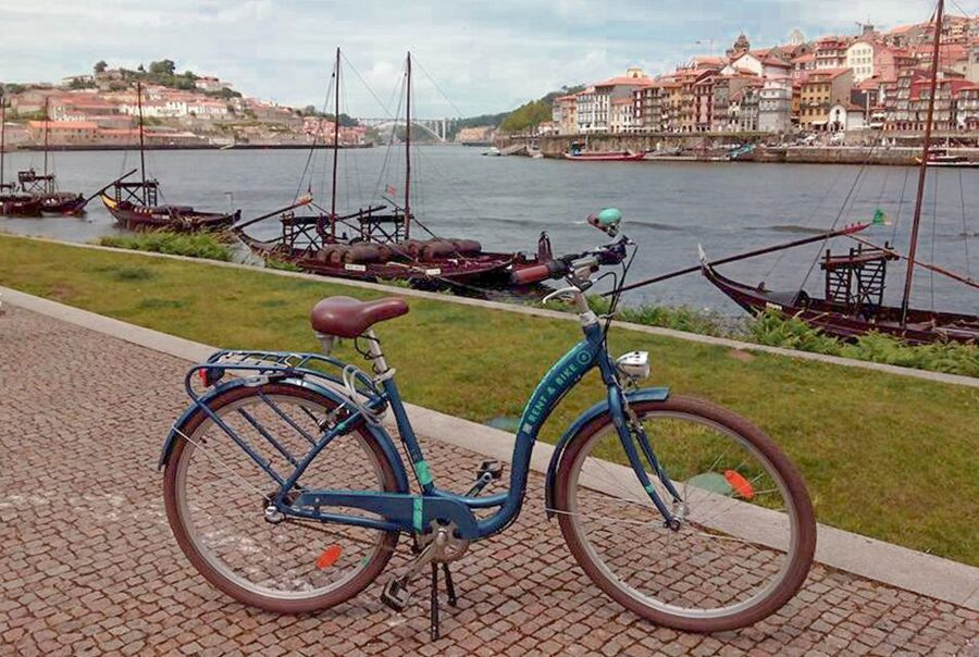 Porto: City Bike Rental - Reaching the beaches and Matosinhos