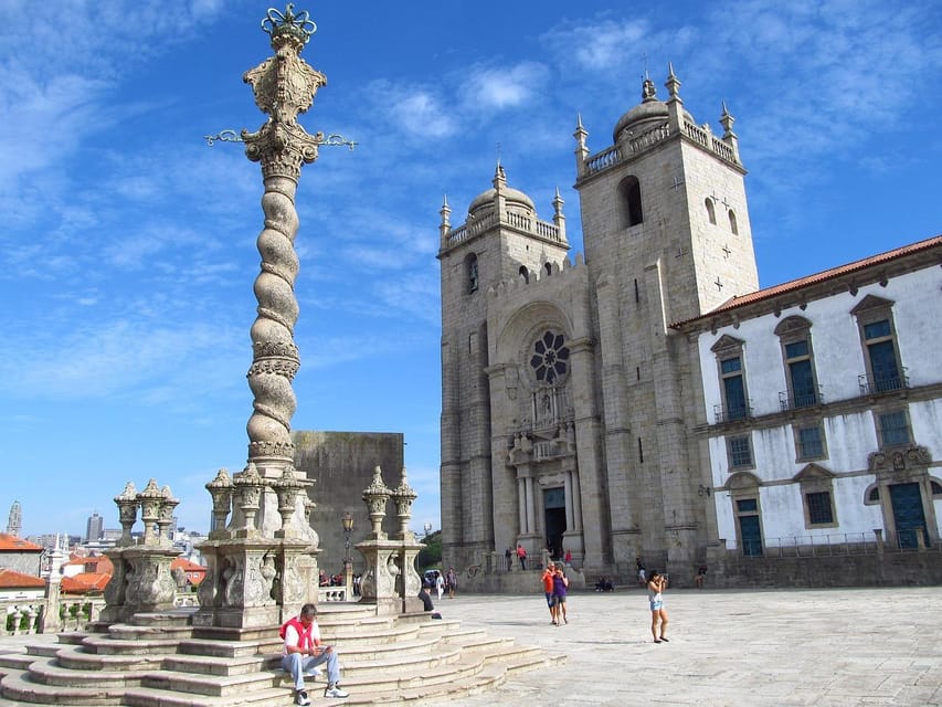 Porto: City Center Walking Tour - The guides make the difference