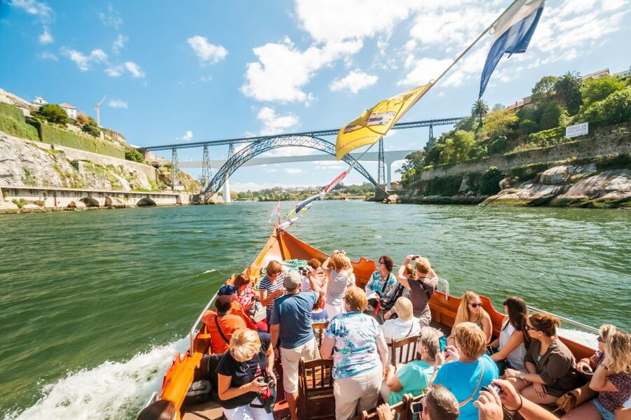 Porto: City Train Tour, River Cruise & Wine Cellar - Practical details before you go