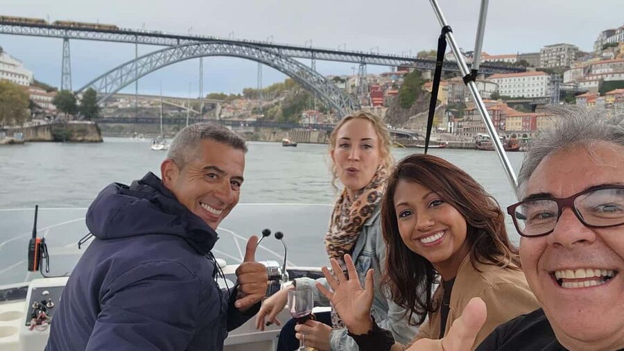 Porto: City Views or Sunset Tour with Drinks - Marina da Afurada to Porto’s riverfront