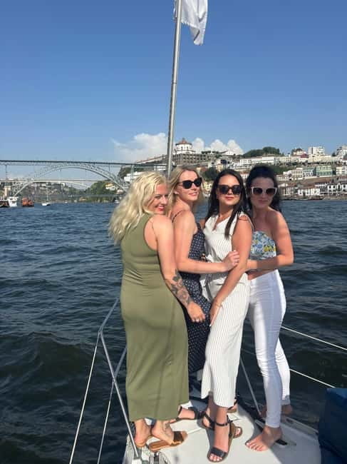 Porto: City Views or Sunset Tour with Drinks - Heading west to Foz do Douro