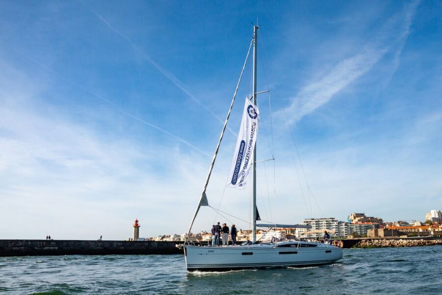 Porto: Daytime or Sunset Douro River Sightseeing Cruise - Reading Porto and Gaia from the river