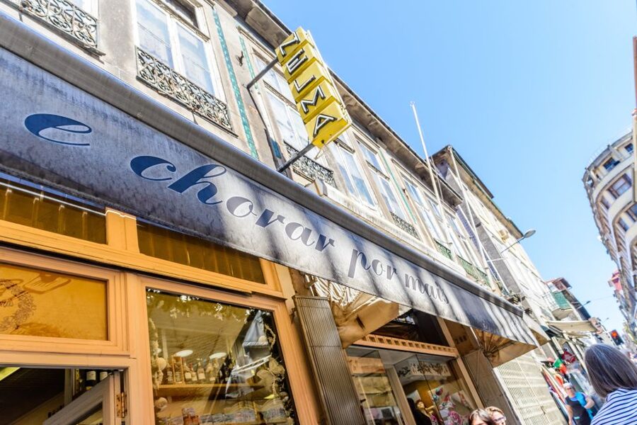 Porto: Delicious Food and Wine Walking Tour - Practical timing and meeting point advice