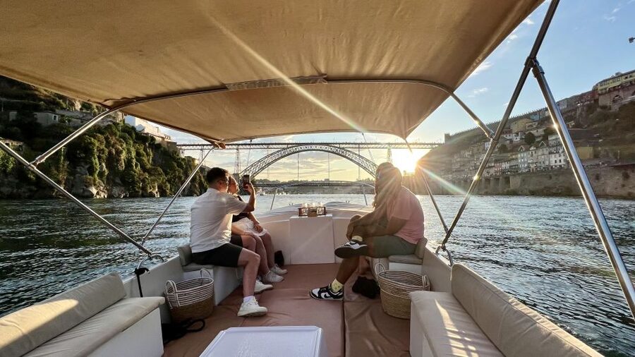 Porto: Douro River Boat Cruise with Port Wine Tasting - Tasting three wines on the river