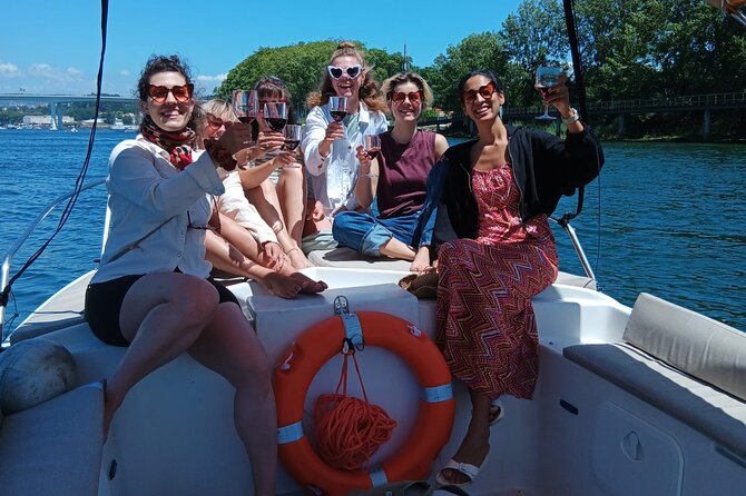 Porto:Douro River boat tour under the 6 bridges - Under the six bridges on the Douro