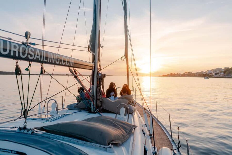 Porto Douro River Cruise: Sunny Day & Peaceful Sunset - Key points to know before you book