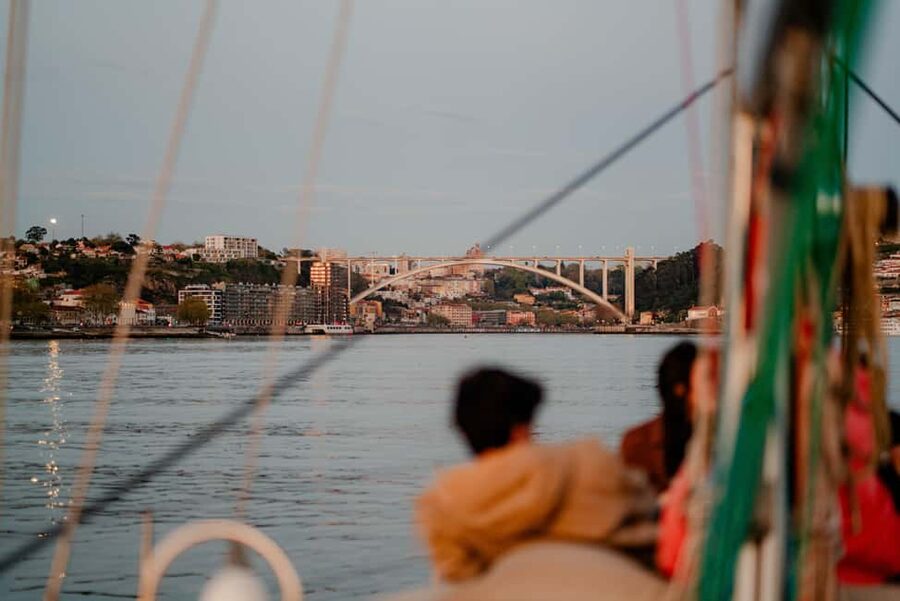Porto Douro River Cruise: Sunny Day & Peaceful Sunset - Starting at Marina da Afurada