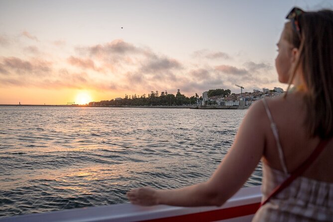 Porto: Douro River Party Boat with Sunset Option and 6 Bridges - Timing, capacity, and practical comfort