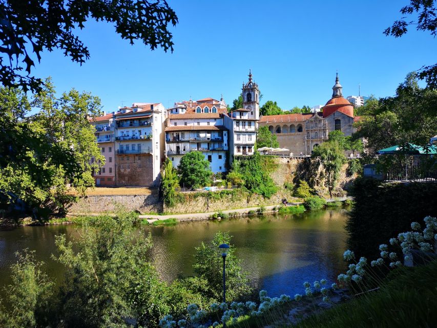 Porto: Douro Valley History & Wine Tour with Cruise & Lunch - The long return to Porto