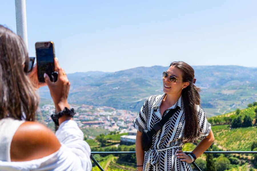 Porto: Douro Valley Tour with Lunch, Boat Cruise & Tastings - At a glance