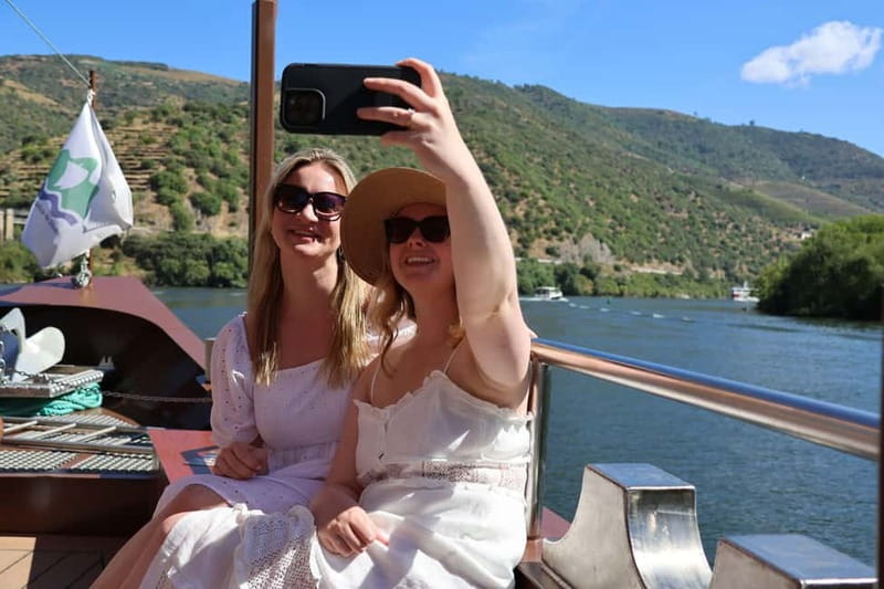 Porto: Douro Valley with Small Wineries, Lunch and Boat Tour - The 75-minute ride out from Porto