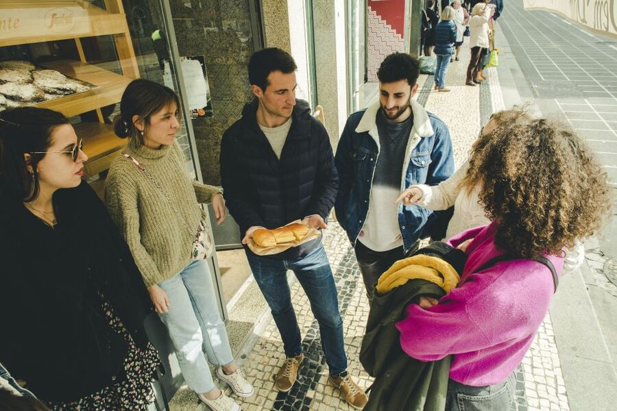 Porto: Evening Local Food Crawl with Drink Pairings - What the 10 to 12 petiscos really mean