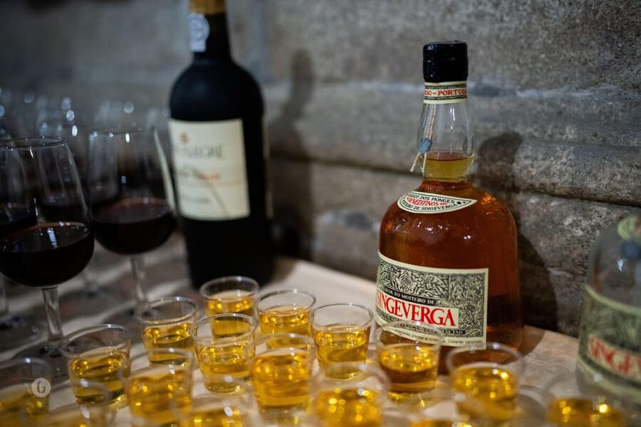 “Porto: Fado Show with Guided Tour in a Historic Monastery” - Who should book this Fado show