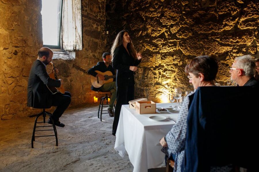 Porto: Fonseca Cellar Tour & Fado Show with Optional Dinner - The Port tasting: Siroco and Bin 27