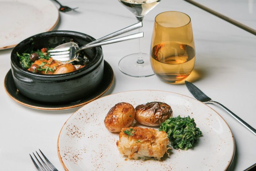 Porto: Fonseca Cellar Tour & Fado Show with Optional Dinner - Who will enjoy this most?