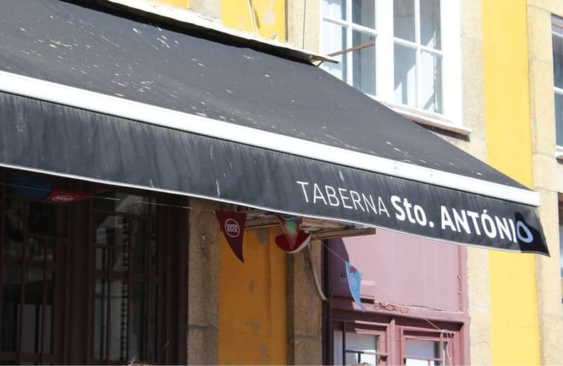 Porto: Food Tour with Tastings - First bites: wine, snacks, and a quick lesson in local eating