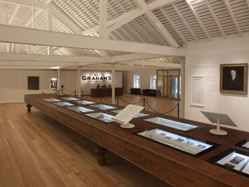 Porto: Graham's Port Lodge Tour with Premium Wine Tastings - The premium tasting, one pairing at a time