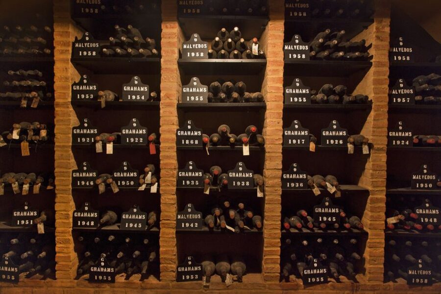 Porto: Graham's Port Lodge Tour with Premium Wine Tastings - Graham’s Port Lodge compared with a quick Gaia tasting