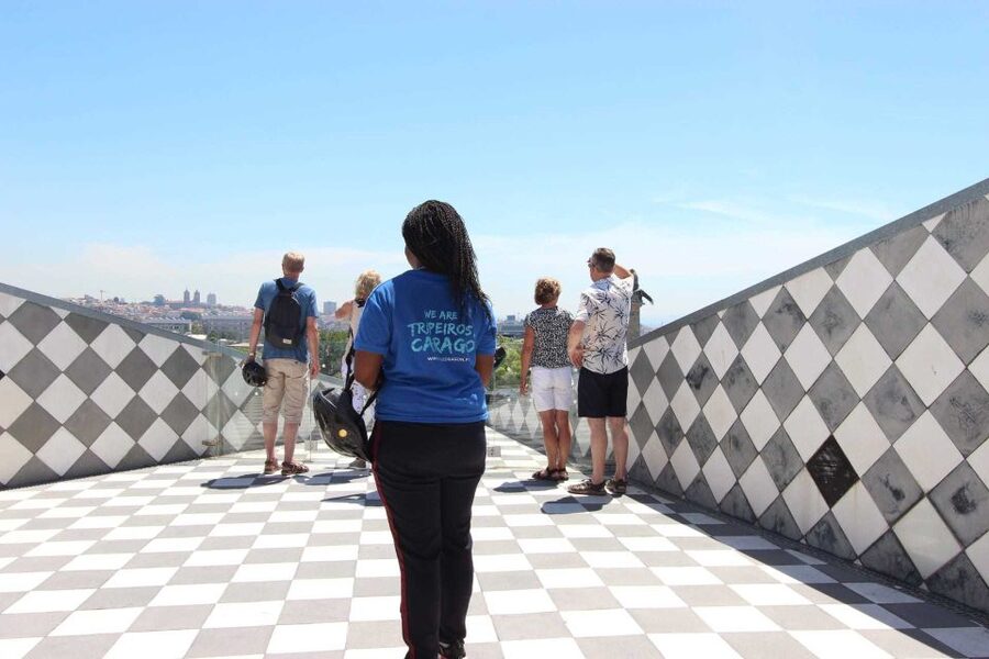 Porto: Guided 3-Hour Best of Tour by Segway - Avenida dos Aliados and Café Majestic