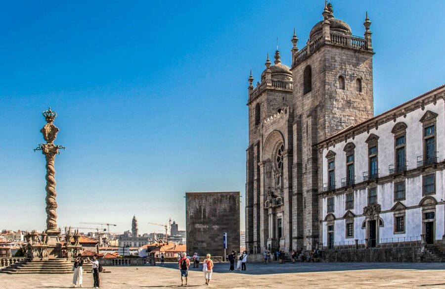 Porto: Guided Tour by Tuk-Tuk & Optional Douro River Cruise - Key Points