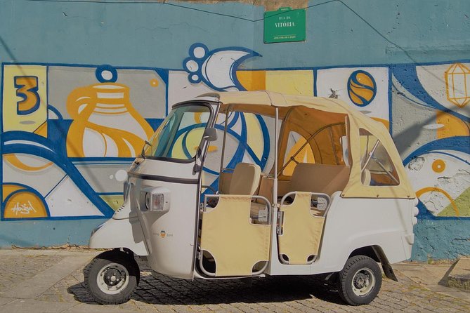 Porto Guided Tour to the Historical Center on a Tuk Tuk - São Bento Station and Porto’s public squares