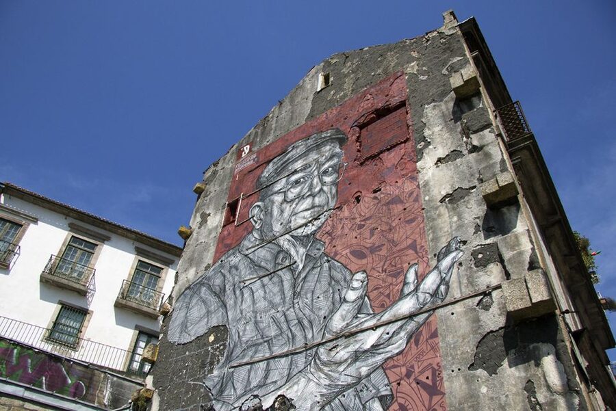 Porto: Half-Day Street Art Tour - The guides are a major part of the experience