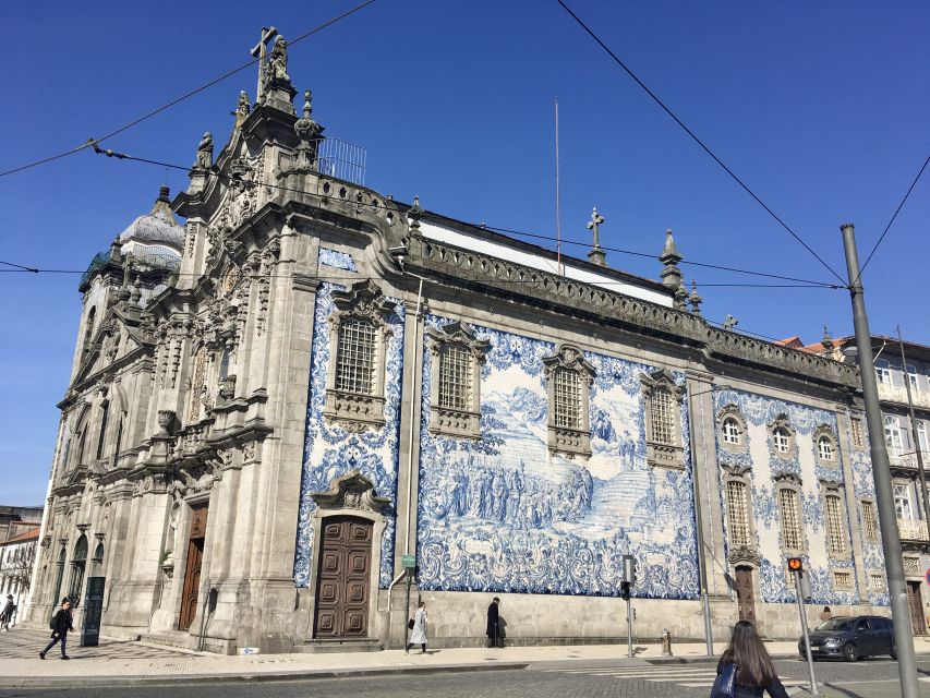 Porto: Highlights & hidden gems Walk - max 10 - Clérigos Tower and Livraria Lello