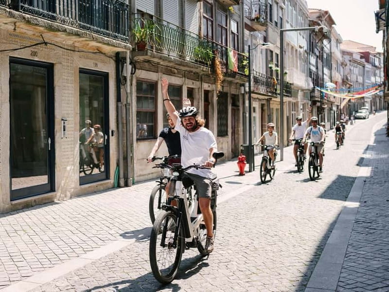Porto: Highlights in 3 Hours E-Bike Tour - Who should book this Porto e-bike tour?