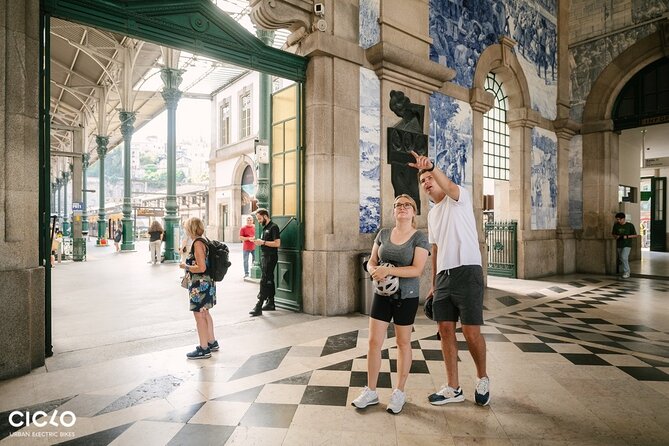 Porto Highlights in 3 Hours E-Bike Tour - Historical, Sightseeing - Avenida dos Aliados and the heart of central Porto