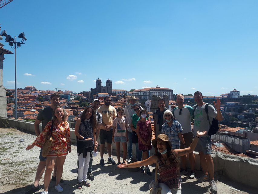PORTO: Historical Walking Tour - Art nouveau streets and Livraria Lello