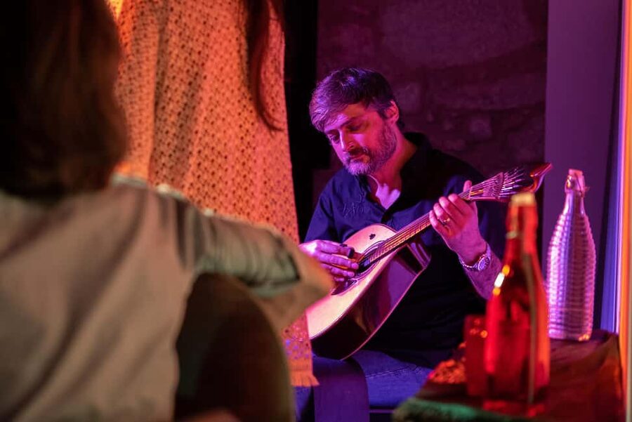 Porto: Live Fado Concert with Glass of Tawny Port Wine - Amália Rodrigues and the music’s wider reach