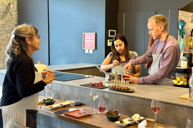 Porto Local Market Visit & Cooking Class / Showcooking - Crossing Porto by metro to Jardim do Morro