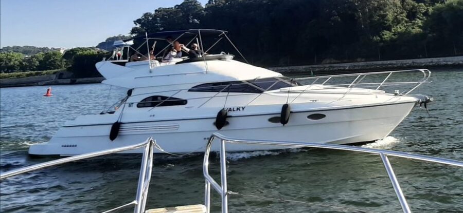Porto: Luxury Yacht Tour of the 6 Bridges and Douro Estuary - Key points to know before you book