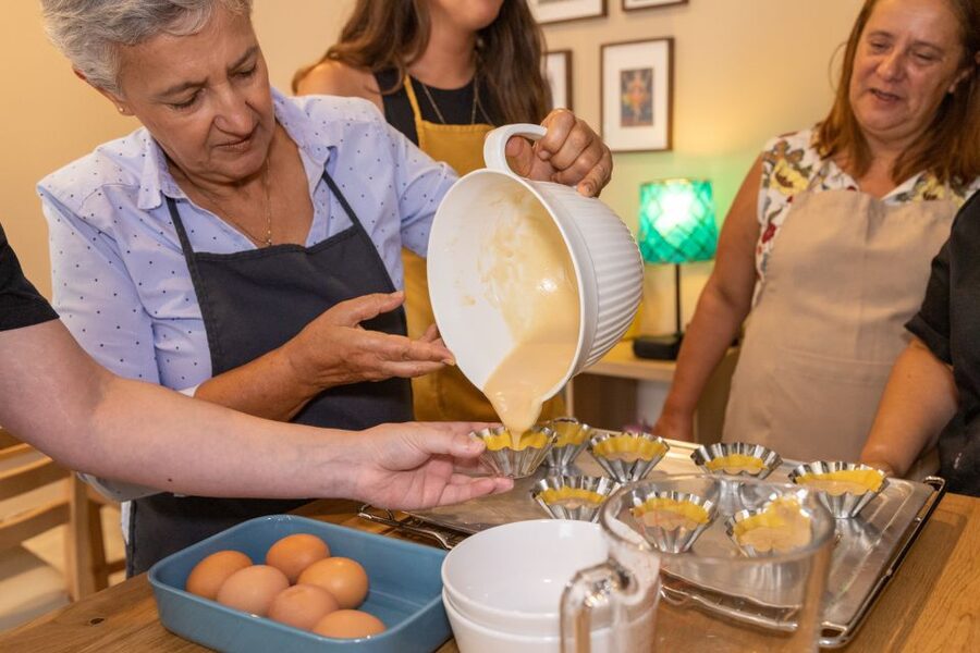 Porto: Pastel de Nata Cooking Class with Grandma's Recipe - Getting acquainted before the baking begins
