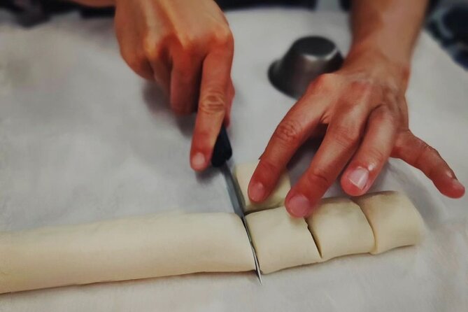Porto: Pastel de Nata Cooking Class with Porto Wine (Sé do Porto) - How hands-on is the class?