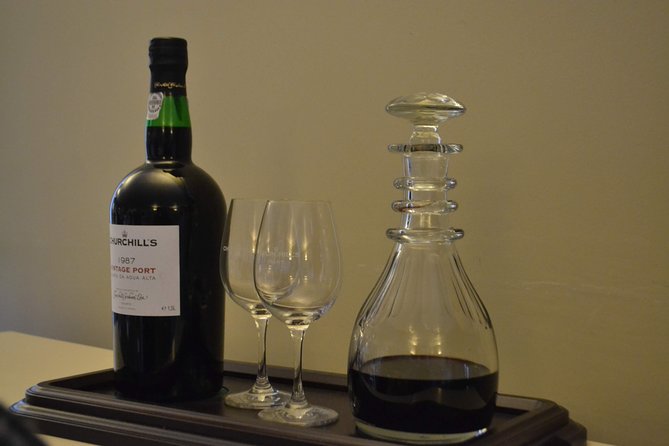 Porto: Port and Douro Wine Walking Tour With 9 Wine Tastings - The guide can make or break the afternoon