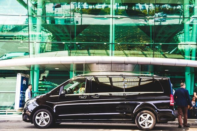 Porto Private Airport Arrival Transfer - Meeting your driver at Porto Airport