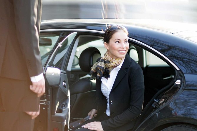 Porto Private Airport Arrival Transfer - What the vehicle and ride are like