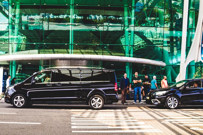 Porto Private Airport Departure Transfer - What the private vehicle adds