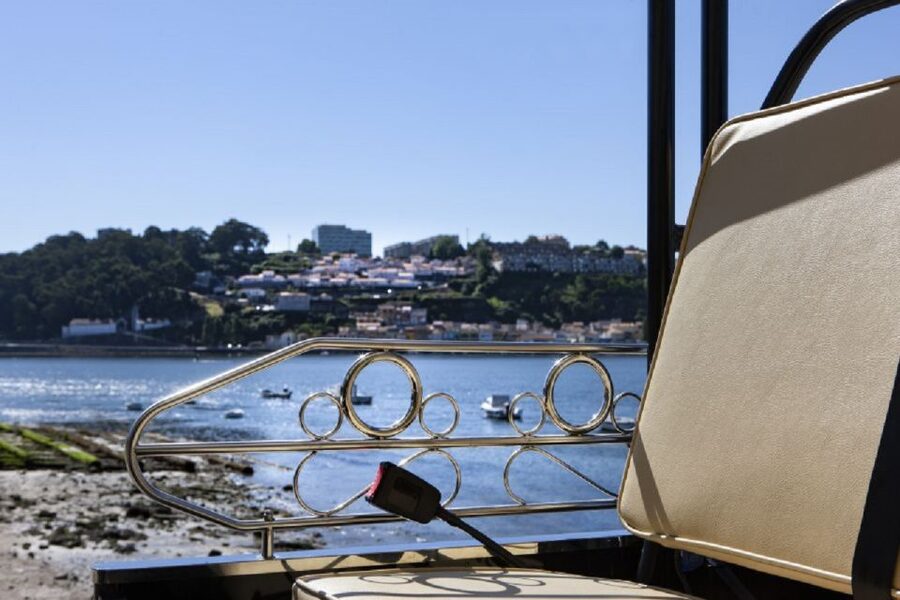 Porto: Private Sightseeing Tour by Electric Tuk Tuk - The best time to take the tour