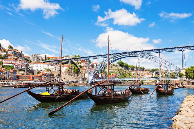 Porto Private Tour from Lisbon with Douro Cruise and Wine Tasting - Is a Lisbon to Porto day trip worth the long drive?