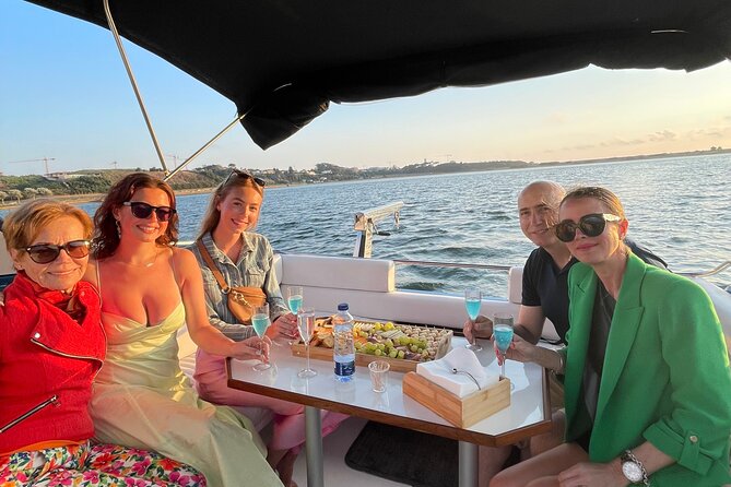 Porto: Private Yacht Cruise with Local Wine, Snacks and 6 Bridges - Who will enjoy this most