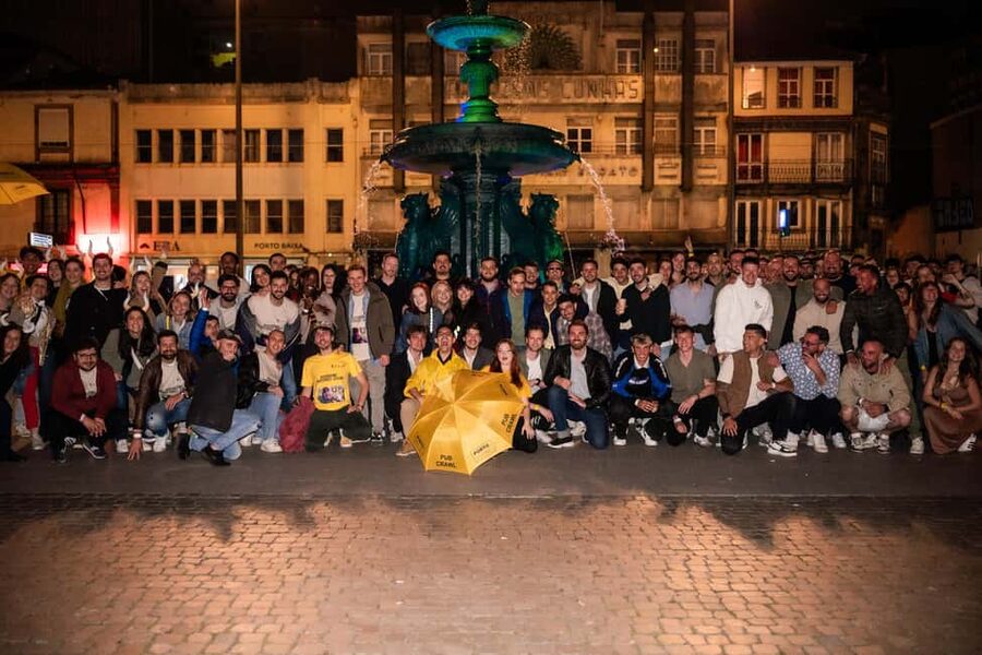 Porto: Pub Crawl with 7 Drinks, Games, and VIP Club Entry - A five-hour introduction to Porto after dark