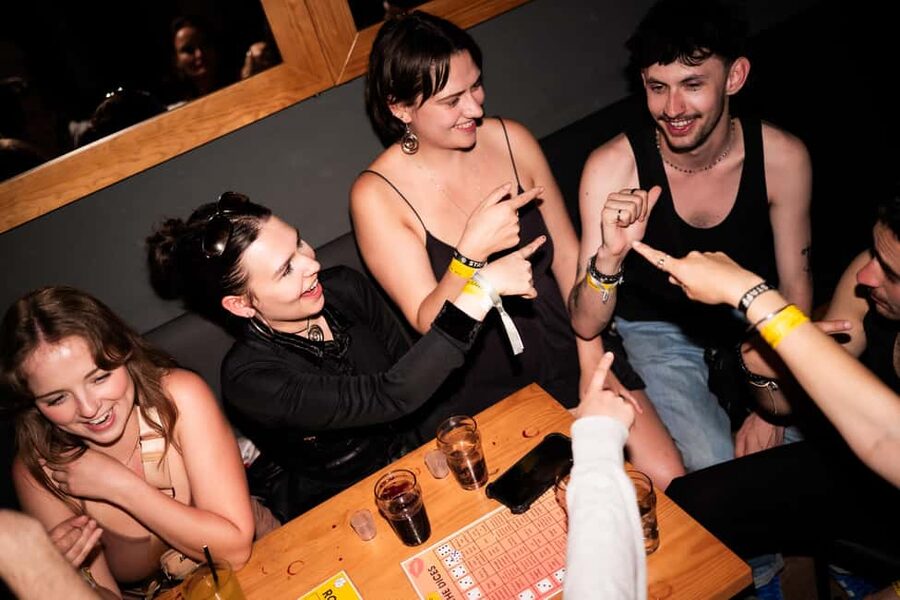 Porto: Pub Crawl with 7 Drinks, Games, and VIP Club Entry - The guides make or break the night