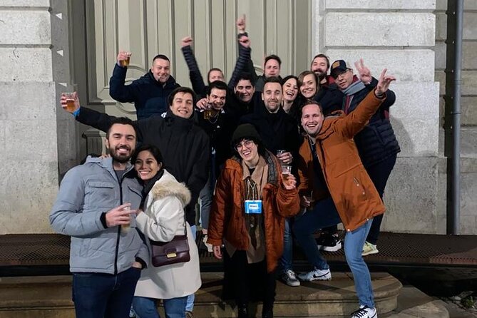 Porto Pub Crawl With Unlimited Beer - Three bars, with a possible change in the plan
