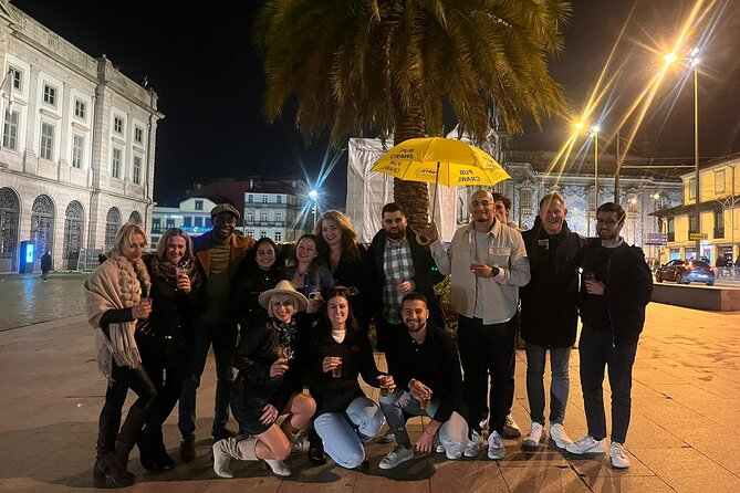 Porto Pubcrawl: 5h,7 Drinks,4 bars &Skip the line Club Entry - Key points to know before booking